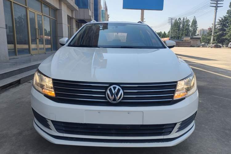 Used Volkswagen Gran Lavida 2017 1.6L Automatic Fashion Edition Front
