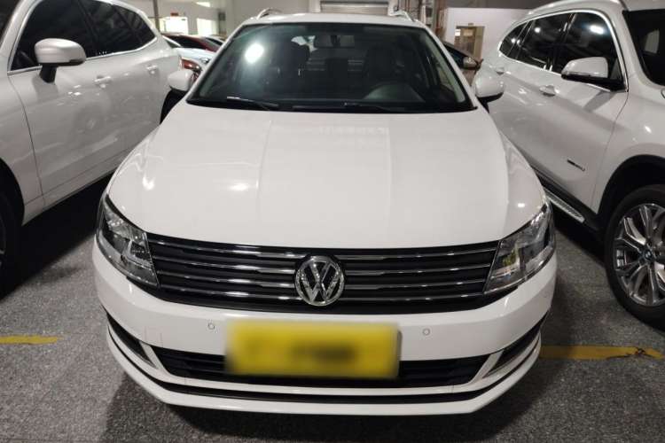 Used Volkswagen Gran Lavida 2017 1.6L Automatic Comfort Edition Front