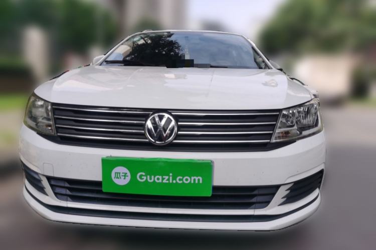 Used Volkswagen Gran Lavida 2017 1.6L Manual Fashion Edition Front