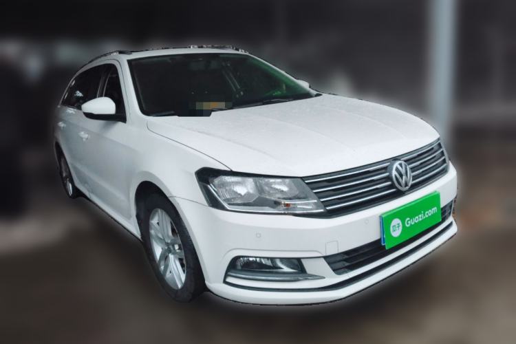 Used Volkswagen Gran Lavida 2017 1.6L Automatic Comfort Edition Front Right 45 Deg