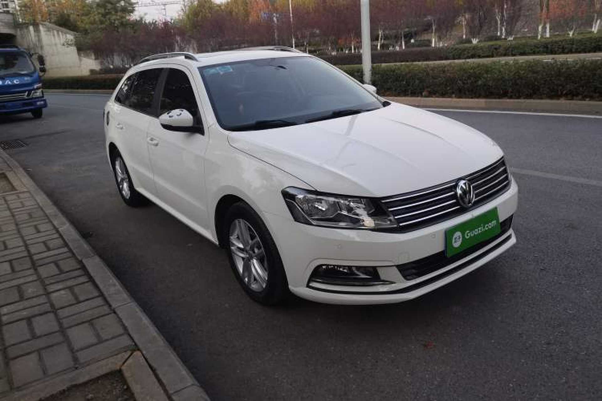 Used Volkswagen Gran Lavida 2017 180TSI DSG Comfort Edition Front Right 45 Deg