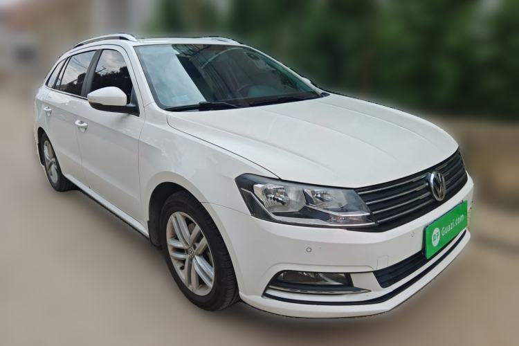 Used Volkswagen Gran Lavida 2017 1.6L Automatic Comfort Edition Front Right 45 Deg