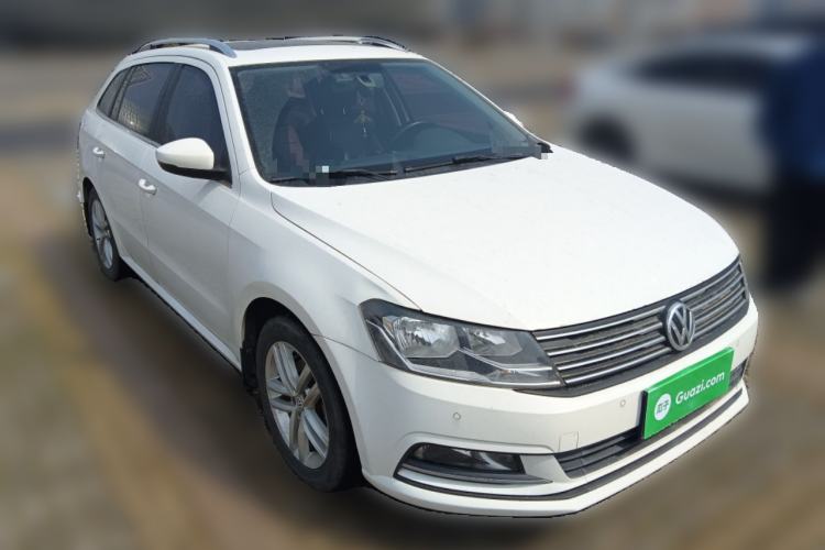 Used Volkswagen Gran Lavida 2017 180TSI DSG Comfort Edition Front Right 45 Deg