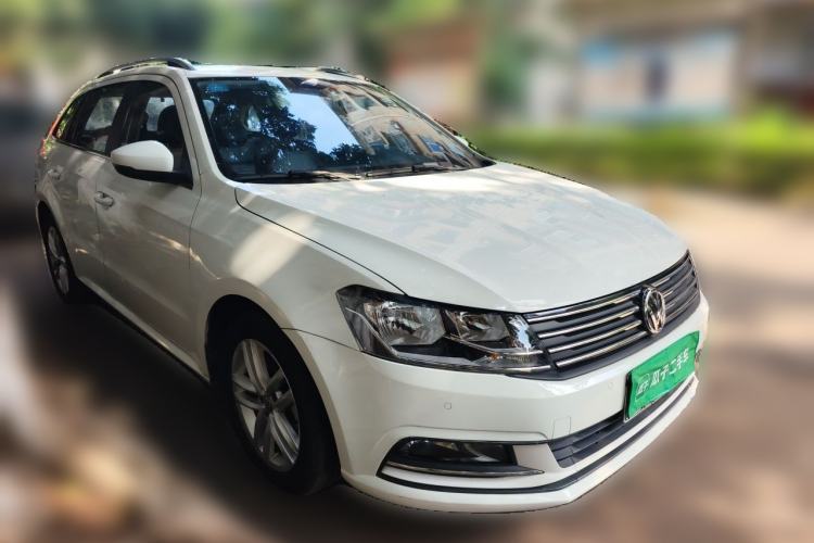 Used Volkswagen Gran Lavida 2017 230TSI DSG Comfort Edition Front Right 45 Deg