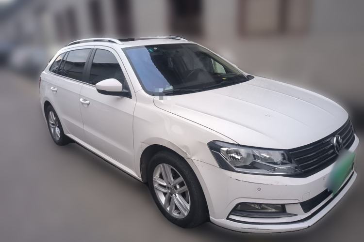 Used Volkswagen Gran Lavida 2017 180TSI DSG Comfort Edition Front Right 45 Deg
