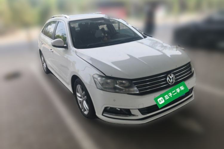 Used Volkswagen Gran Lavida 2017 180TSI DSG Comfort Edition Front Right 45 Deg
