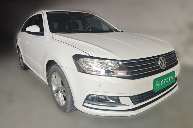 Used Volkswagen Gran Lavida 2017 1.6L Automatic Comfort Edition Front Right 45 Deg