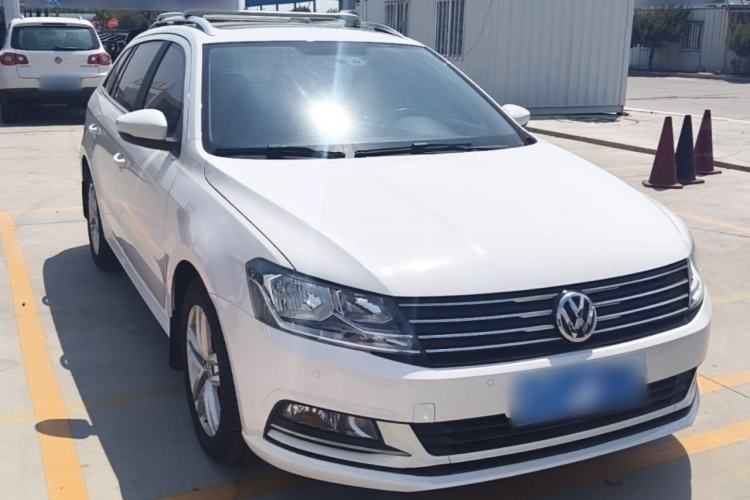 Used Volkswagen Gran Lavida 2017 180TSI DSG Comfort Edition Front Right 45 Deg