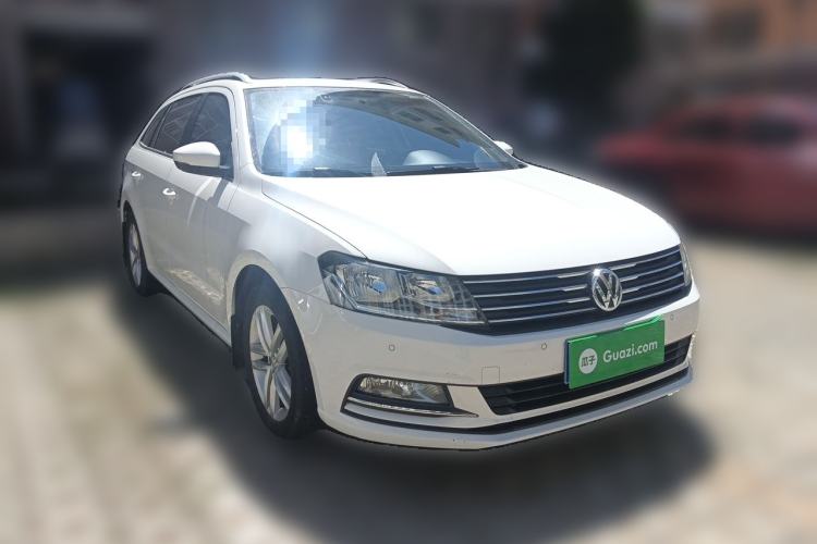 Used Volkswagen Gran Lavida 2017 180TSI DSG Comfort Edition Front Right 45 Deg