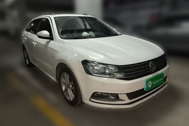 Used Volkswagen Gran Lavida 2017 230TSI DSG Comfort Edition Front Right 45 Deg