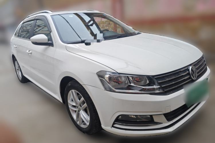Used Volkswagen Gran Lavida 2017 180TSI DSG Comfort Edition Front Right 45 Deg