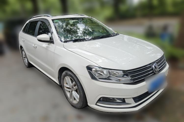 Used Volkswagen Gran Lavida 2017 230TSI DSG Comfort Edition Front Right 45 Deg