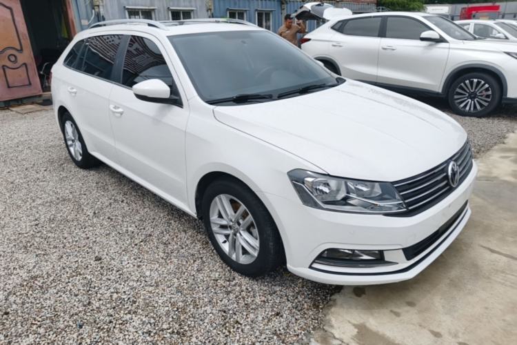 Used Volkswagen Gran Lavida 2017 180TSI DSG Comfort Edition Front Right 45 Deg