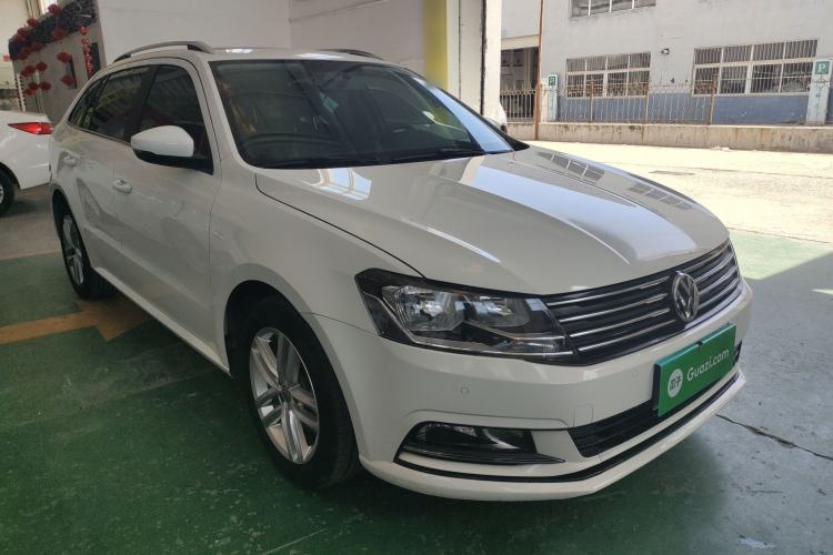 Used Volkswagen Gran Lavida 2017 180TSI DSG Comfort Edition Front Right 45 Deg