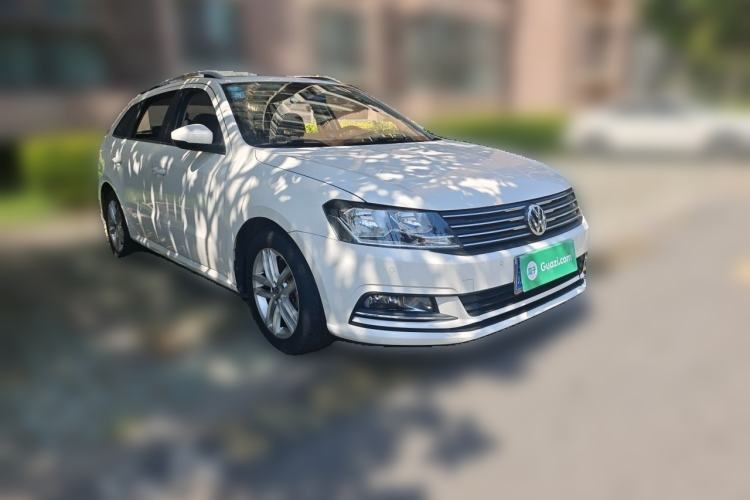 Used Volkswagen Gran Lavida 2017 230TSI DSG Comfort Edition Front Right 45 Deg
