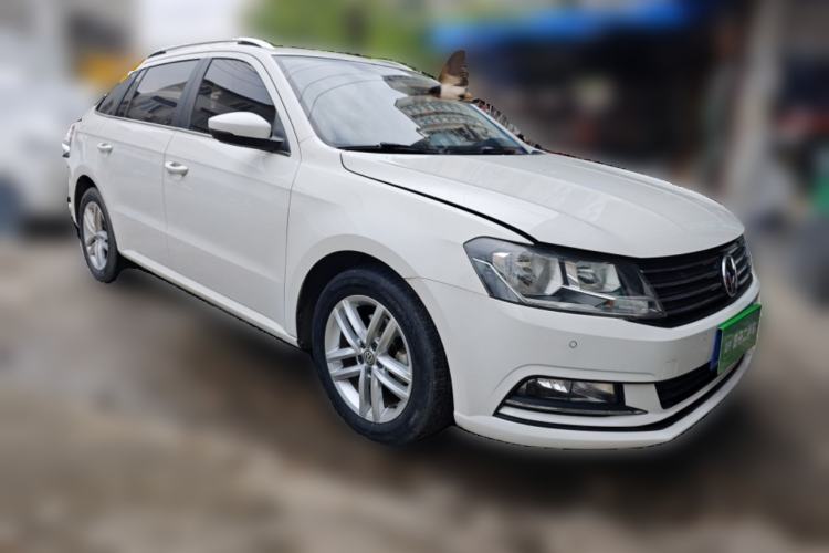 Used Volkswagen Gran Lavida 2017 180TSI DSG Comfort Edition Front Right 45 Deg