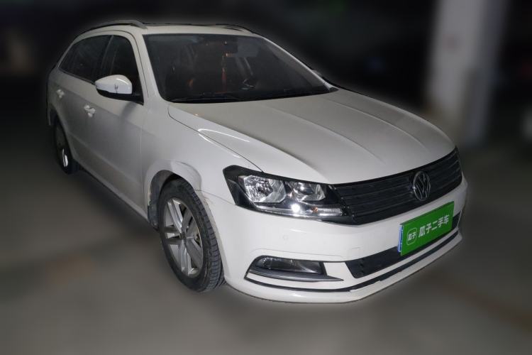 Used Volkswagen Gran Lavida 2017 180TSI DSG Comfort Edition Front Right 45 Deg