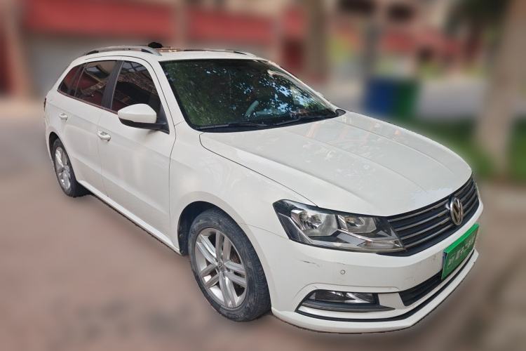 Used Volkswagen Gran Lavida 2017 1.6L Automatic Comfort Edition Front Right 45 Deg