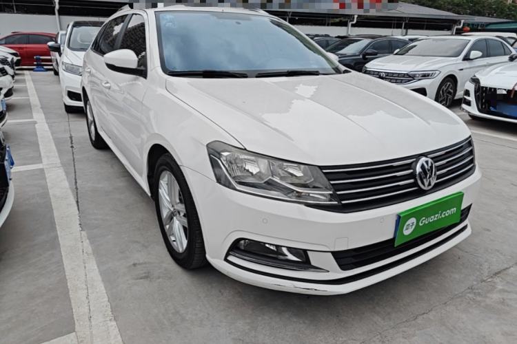 Used Volkswagen Gran Lavida 2017 180TSI DSG Comfort Edition Front Right 45 Deg