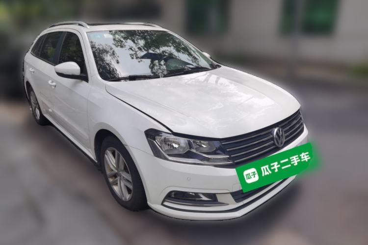 Used Volkswagen Gran Lavida 2017 180TSI DSG Comfort Edition Front Right 45 Deg