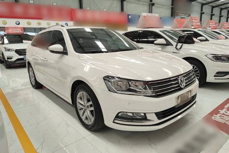 Used Volkswagen Gran Lavida 2017 230TSI DSG Comfort Edition Front Right 45 Deg