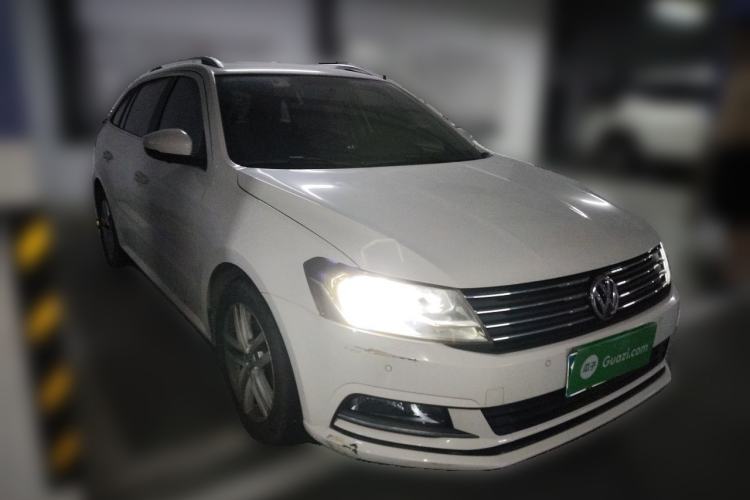 Used Volkswagen Gran Lavida 2017 230TSI DSG Comfort Edition Front Right 45 Deg
