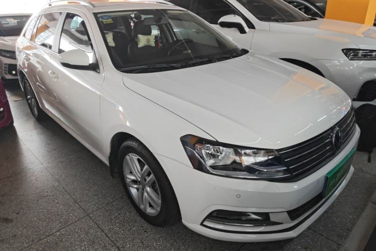 Used Volkswagen Gran Lavida 2017 230TSI DSG Comfort Edition Front Right 45 Deg
