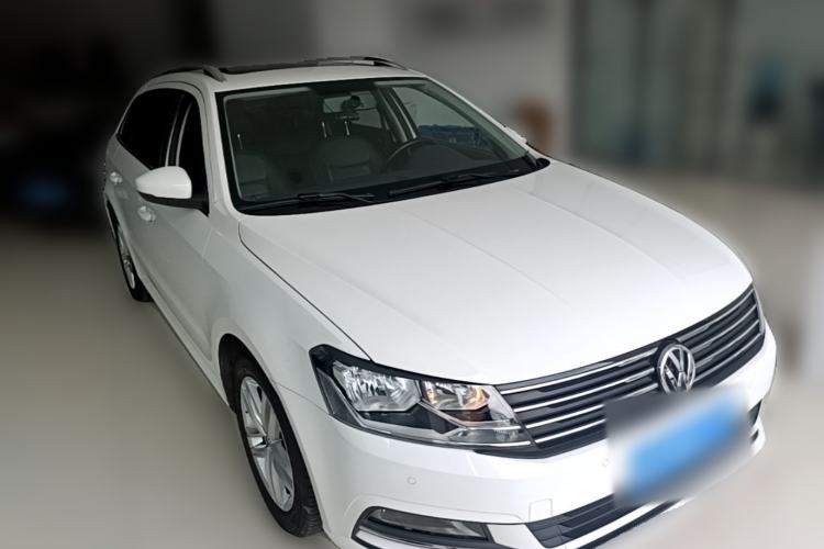 Used Volkswagen Gran Lavida 2017 230TSI DSG Comfort Edition Front Right 45 Deg