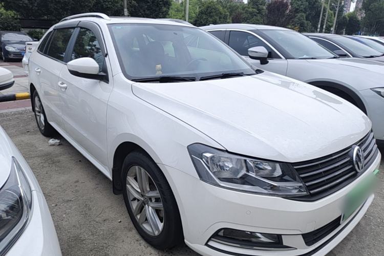 Used Volkswagen Gran Lavida 2017 180TSI DSG Comfort Edition Front Right 45 Deg