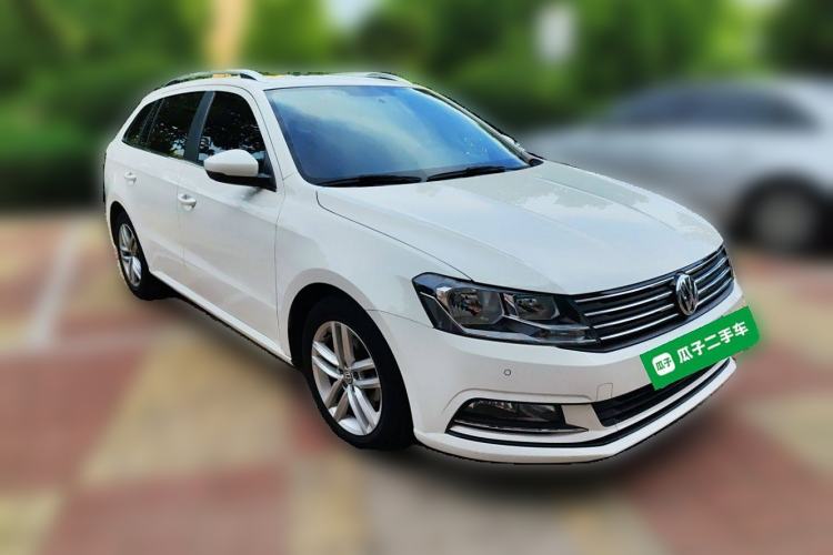 Used Volkswagen Gran Lavida 2017 180TSI DSG Comfort Edition Front Right 45 Deg