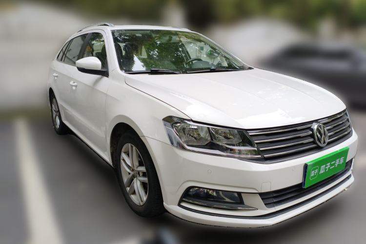 Used Volkswagen Gran Lavida 2017 230TSI DSG Comfort Edition Front Right 45 Deg