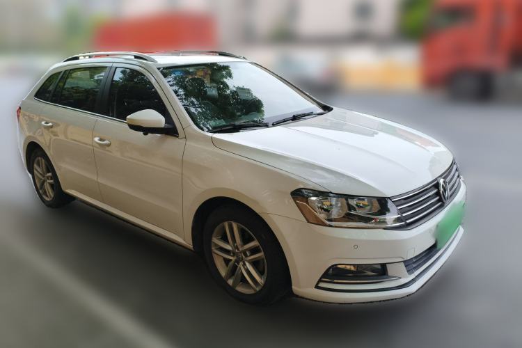 Used Volkswagen Gran Lavida 2017 1.6L Automatic Comfort Edition Front Right 45 Deg