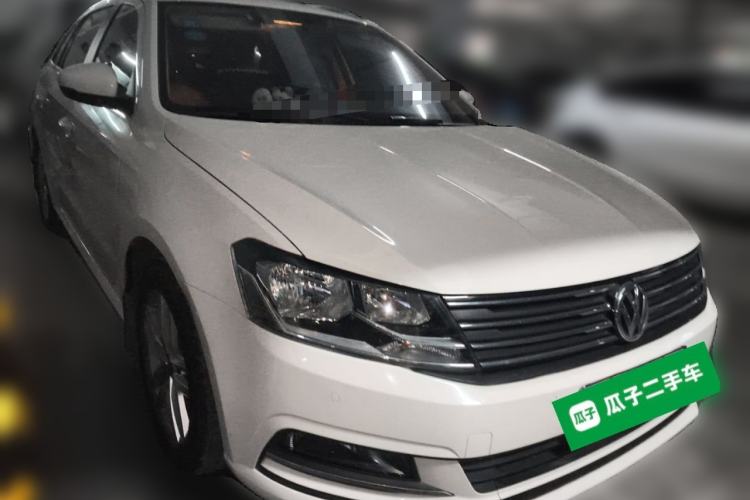 Used Volkswagen Gran Lavida 2017 180TSI DSG Comfort Edition Front Right 45 Deg