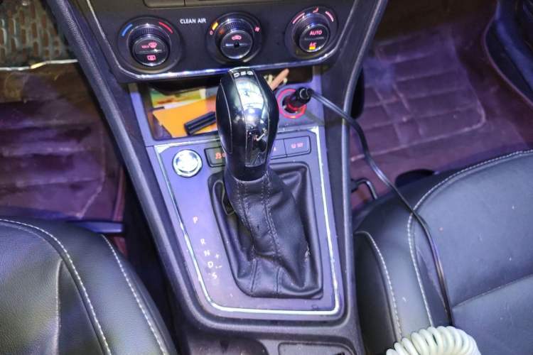 Used Volkswagen Gran Lavida 2017 180TSI DSG Comfort Edition Gear Lever