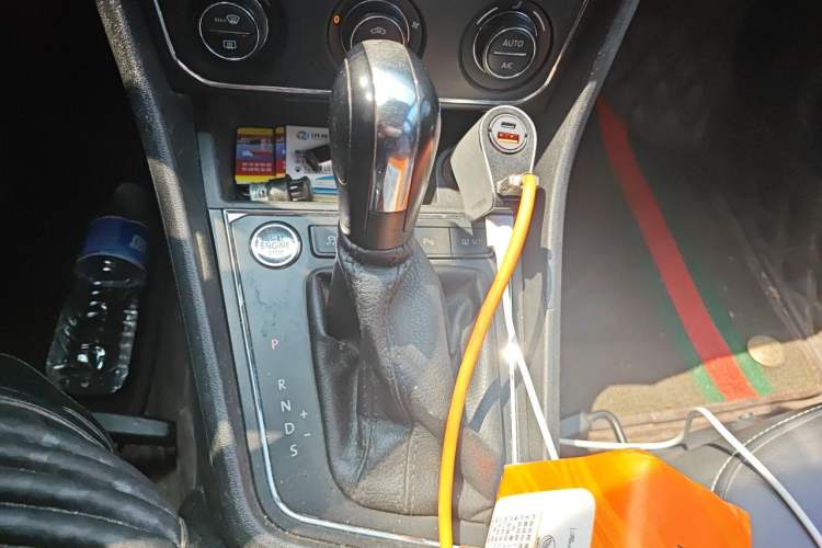 Used Volkswagen Gran Lavida 2017 180TSI DSG Comfort Edition Gear Lever