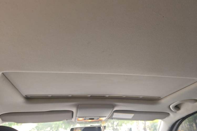 Used Volkswagen Gran Lavida 2017 1.6L Automatic Comfort Edition Headliner