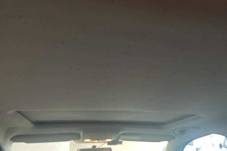 Used Volkswagen Gran Lavida 2017 1.6L Automatic Comfort Edition Headliner