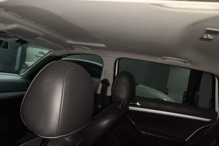 Used Volkswagen Gran Lavida 2017 230TSI DSG Comfort Edition Headliner
