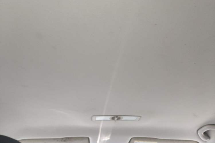 Used Volkswagen Gran Lavida 2017 1.6L Automatic Fashion Edition Headliner