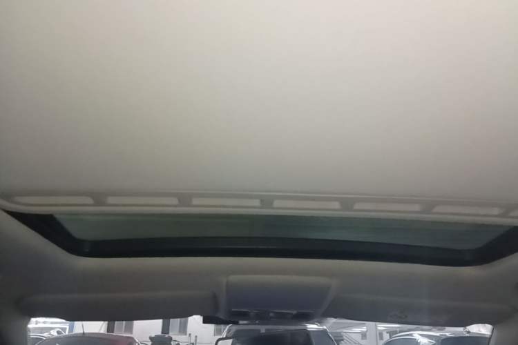 Used Volkswagen Gran Lavida 2017 180TSI DSG Comfort Edition Headliner