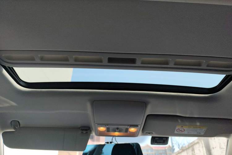 Used Volkswagen Gran Lavida 2017 180TSI DSG Comfort Edition Headliner