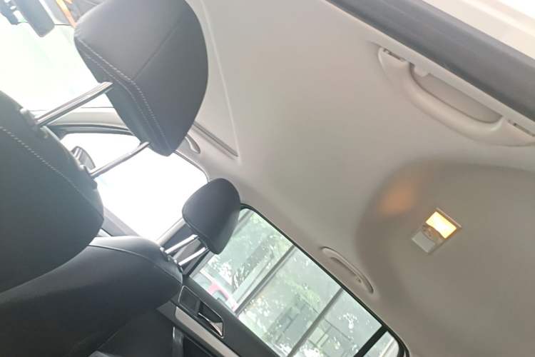 Used Volkswagen Gran Lavida 2017 230TSI DSG Comfort Edition Headliner