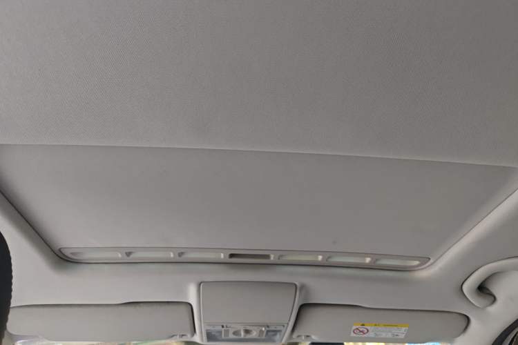 Used Volkswagen Gran Lavida 2017 230TSI DSG Comfort Edition Headliner