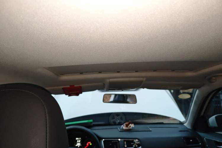 Used Volkswagen Gran Lavida 2017 180TSI DSG Comfort Edition Headliner