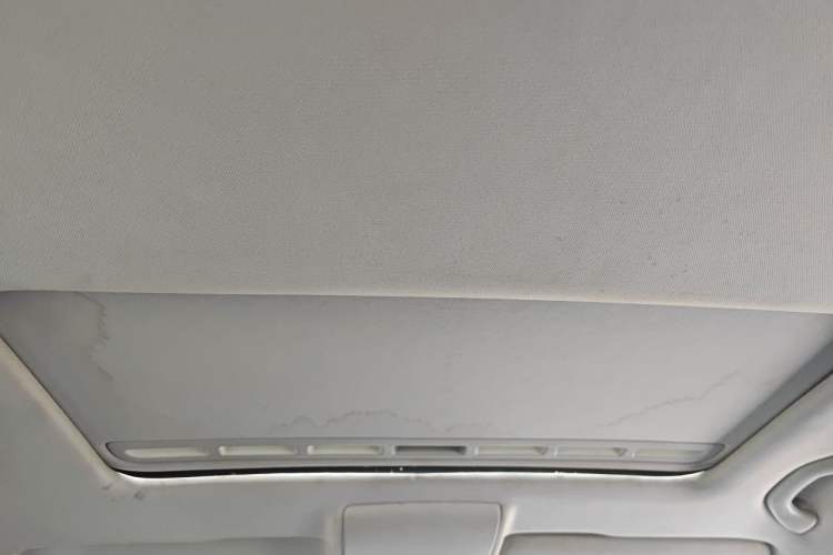 Used Volkswagen Gran Lavida 2017 180TSI DSG Comfort Edition Headliner