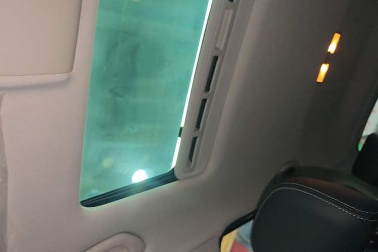 Used Volkswagen Gran Lavida 2017 180TSI DSG Comfort Edition Headliner