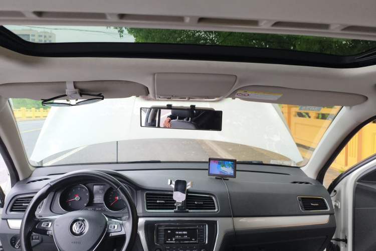 Used Volkswagen Gran Lavida 2017 1.6L Automatic Comfort Edition Headliner