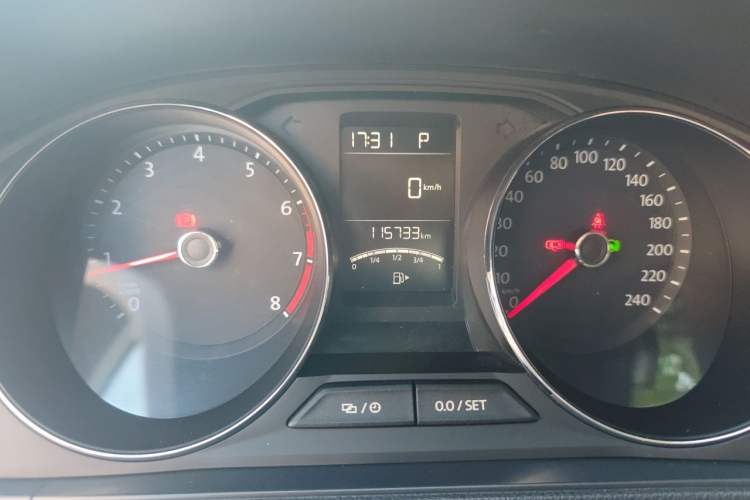 Used Volkswagen Gran Lavida 2017 180TSI DSG Comfort Edition Instrument Cluster