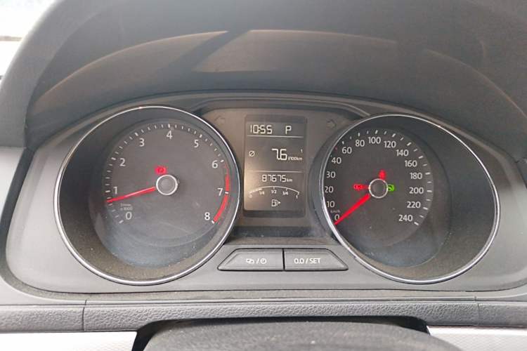 Used Volkswagen Gran Lavida 2017 180TSI DSG Comfort Edition Instrument Cluster
