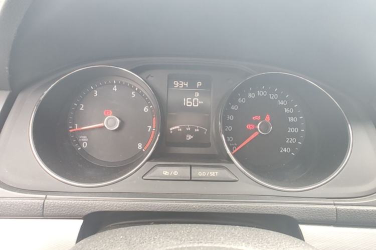 Used Volkswagen Gran Lavida 2017 1.6L Automatic Comfort Edition Instrument Cluster